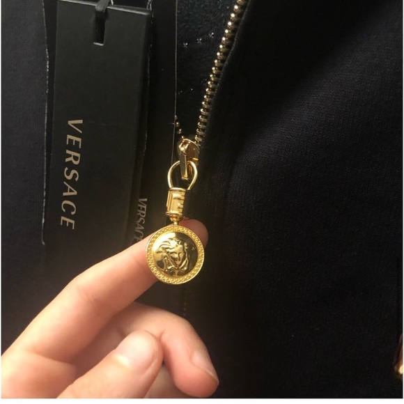 Authentic Medusa Versace Hoodie - Picture 4 of 7